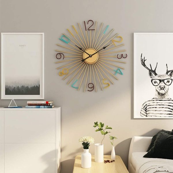 Timeless Sophistication: Nordic Creative Metal Wrought Iron Wall Clock in Brown, 50 x 50 cm