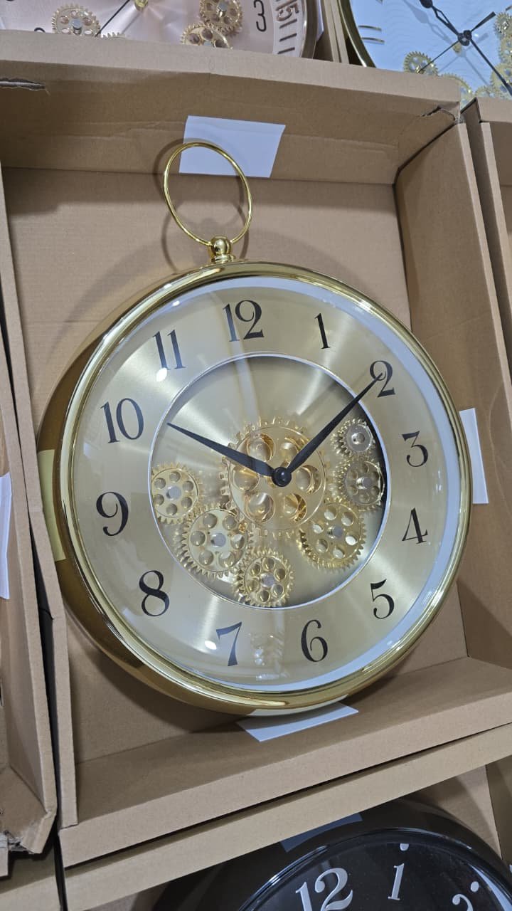 2025/03/1009624574.jpg Home Decor Golden Wall Clock With Gear - Image 1