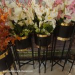 Premuim Quality Corner 1pc Planter Stand + Arrangement