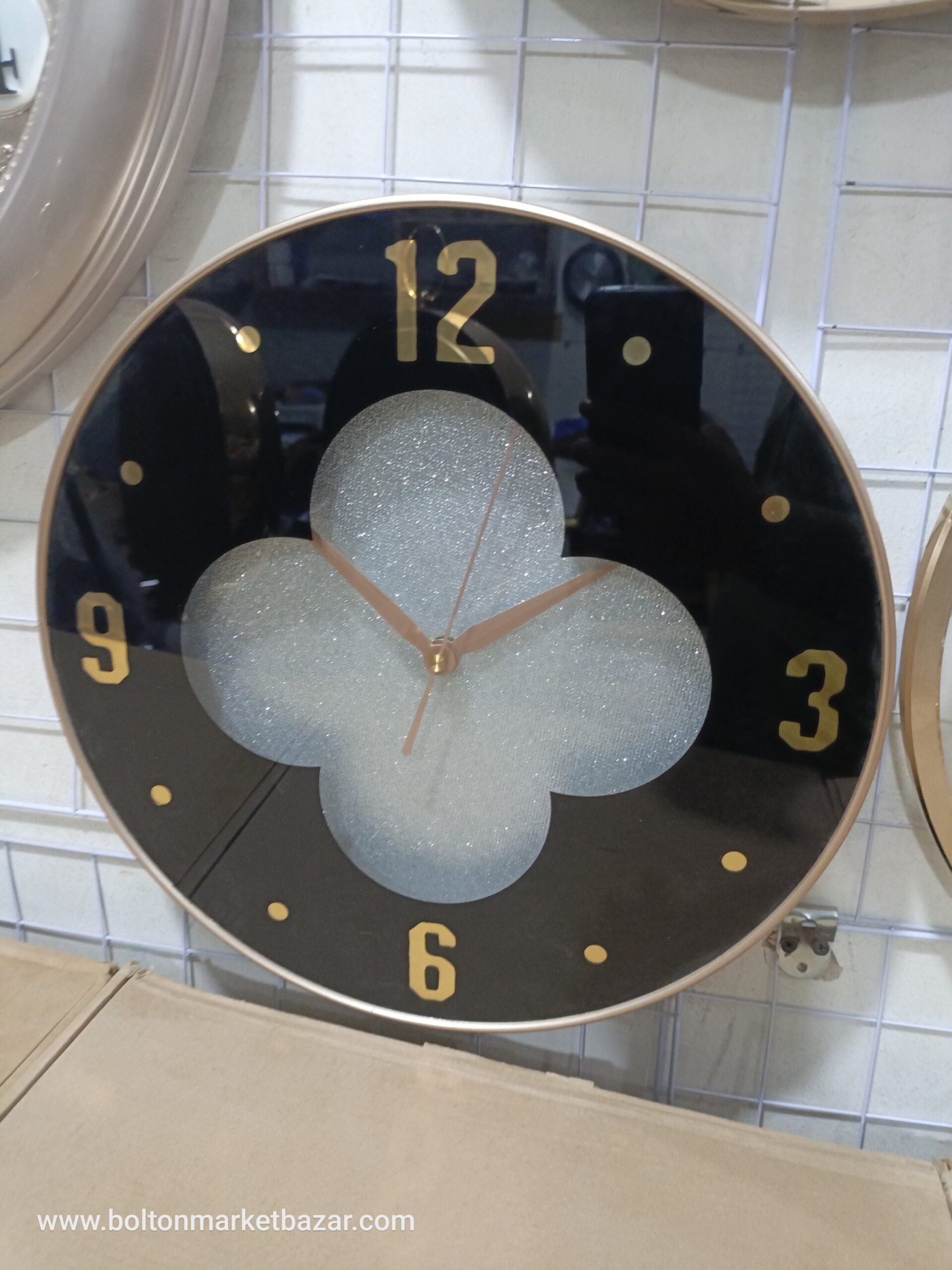 2026/06/1010818070-scaled.jpg Premium Quality New Look Wall Decor Clock - Image 1