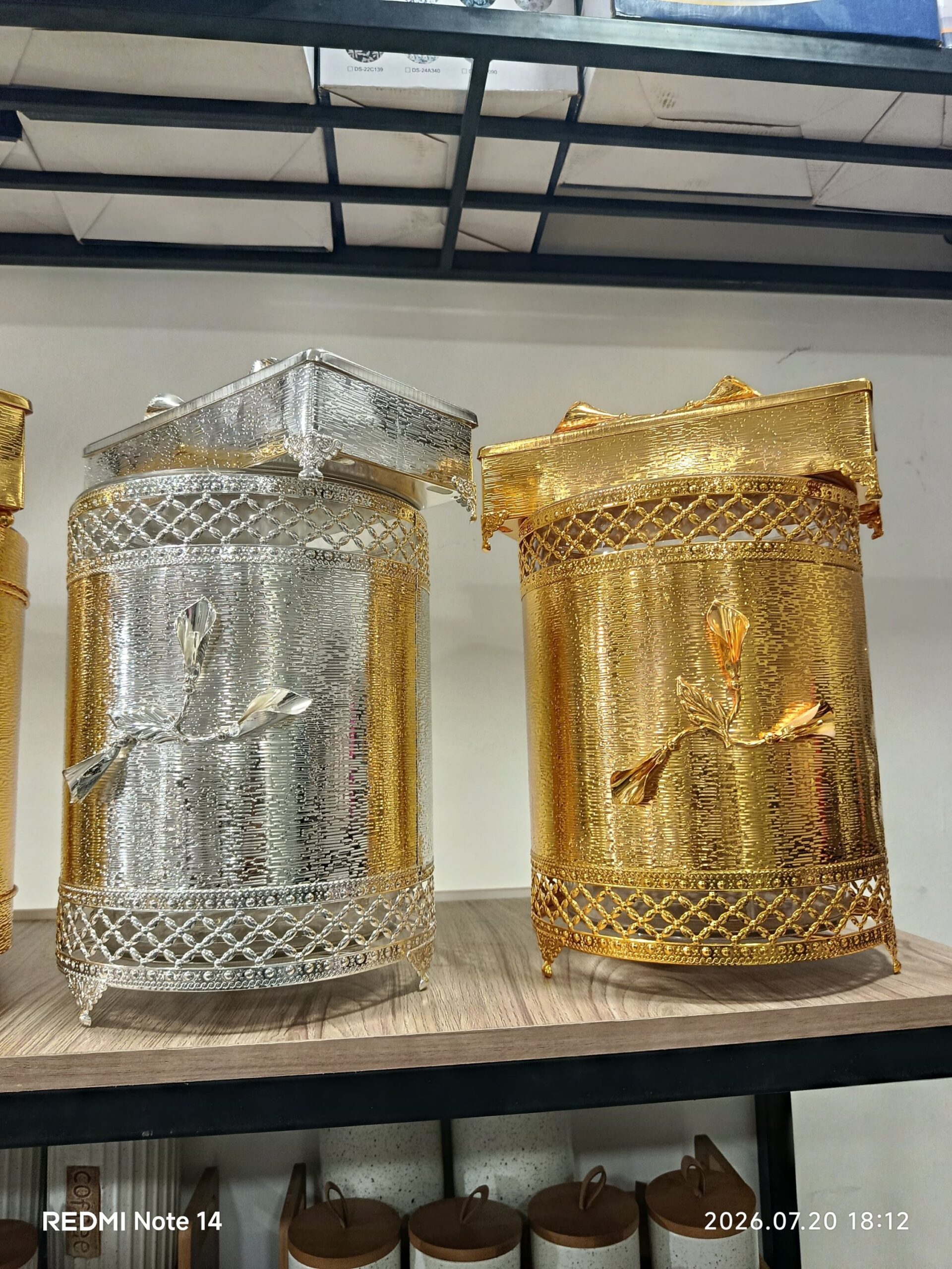 2026/08/774727-scaled.jpg Premium Quality Bridal Dustbin Tissue Box Set - Image 1