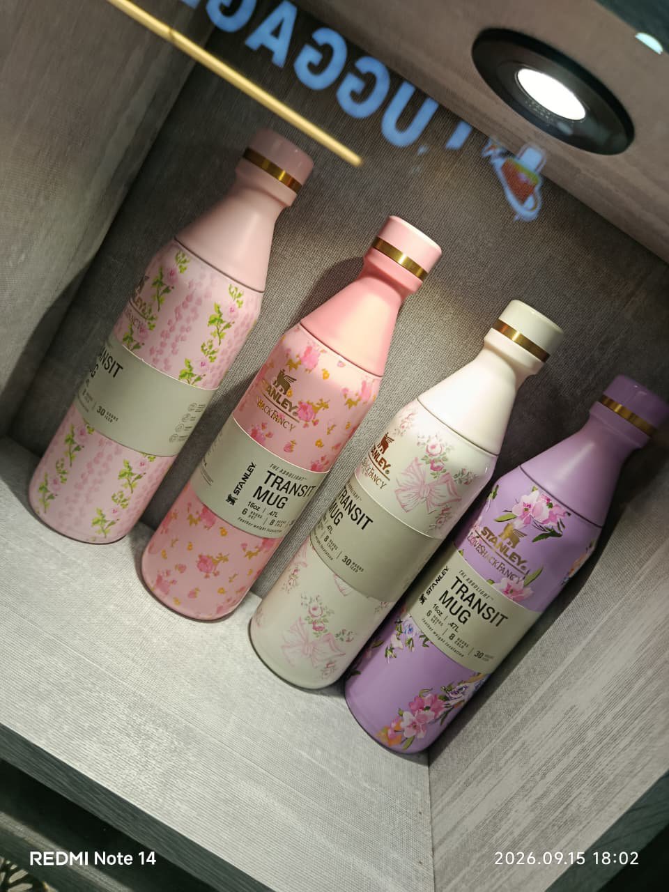 2026/09/1000128319.jpg aesthetic Stanley transit bottle - Image 1